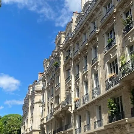 Cozy Studio For 2 With Rooftop Views In Central * Paris